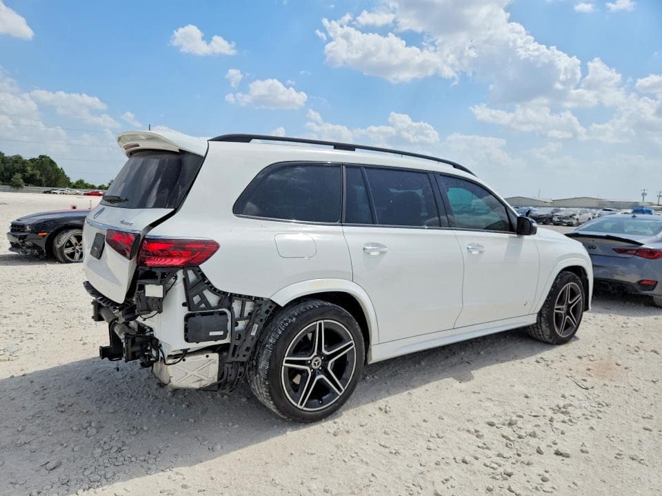 2025 MERCEDES-BENZ GLS 450 4MATIC 3