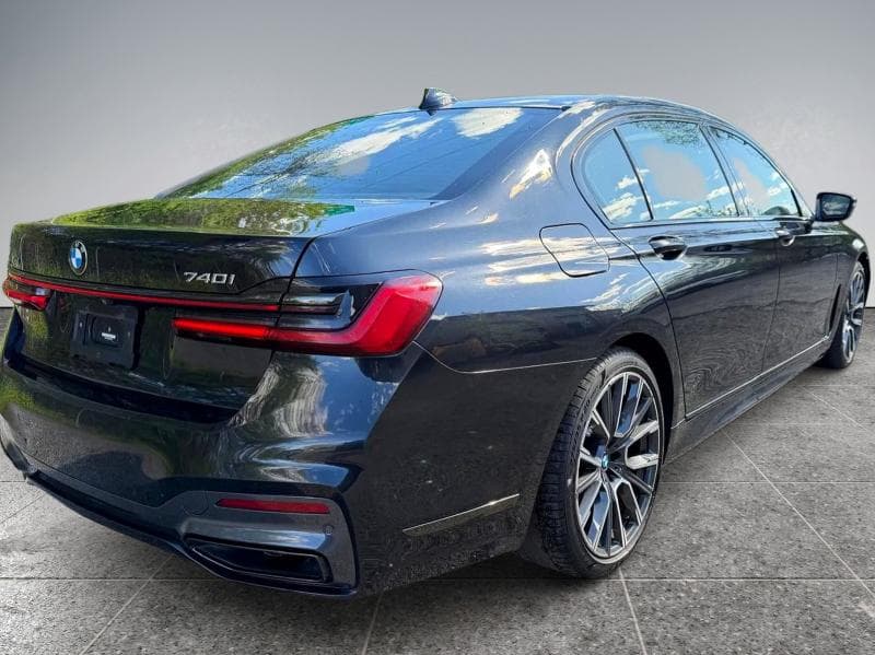 2022 BMW 740 XI 4