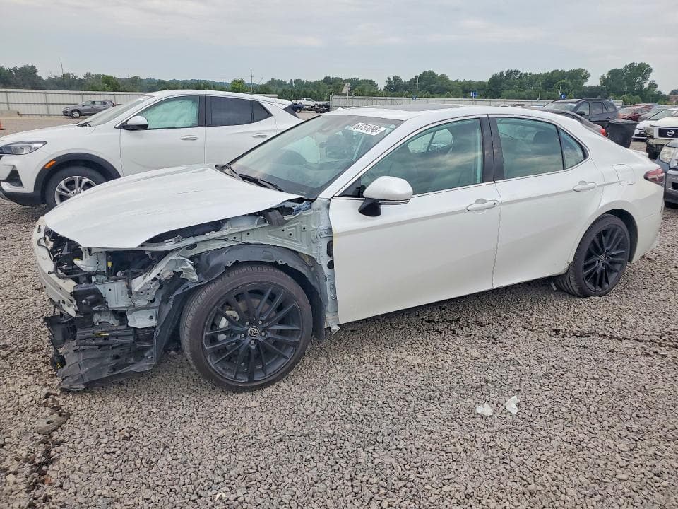2024 TOYOTA CAMRY XSE - 1