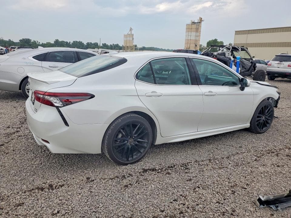 2024 TOYOTA CAMRY XSE 3