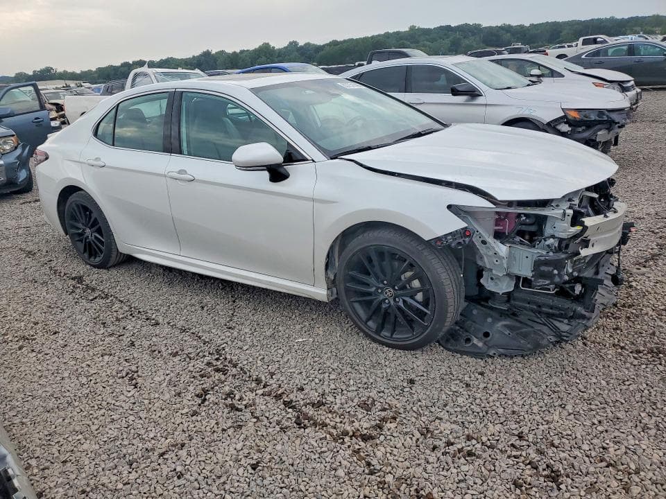 2024 TOYOTA CAMRY XSE 4