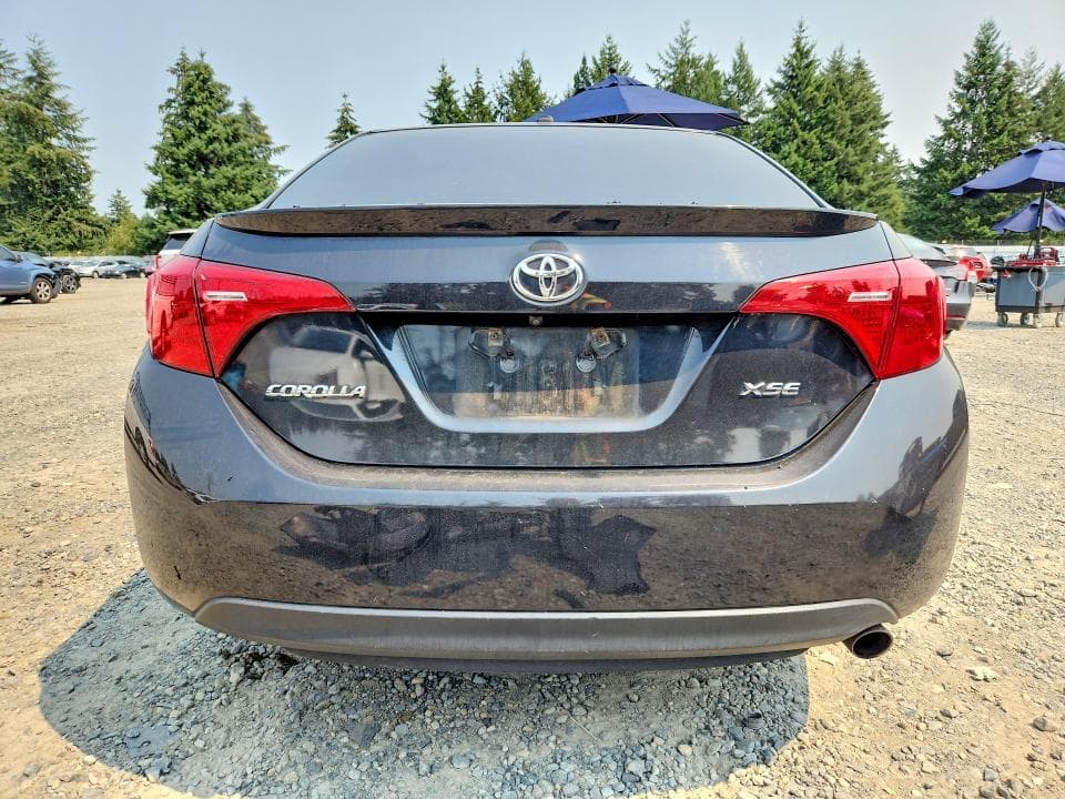 2017 TOYOTA COROLLA XSE 6