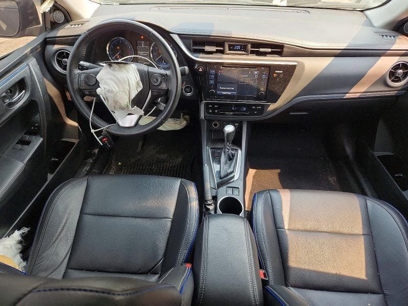 2017 TOYOTA COROLLA XSE 8