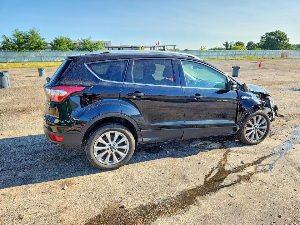 2017 FORD ESCAPE TITANIUM 3