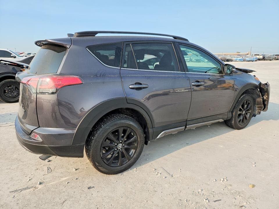 2018 TOYOTA RAV4 ADVENTURE 3