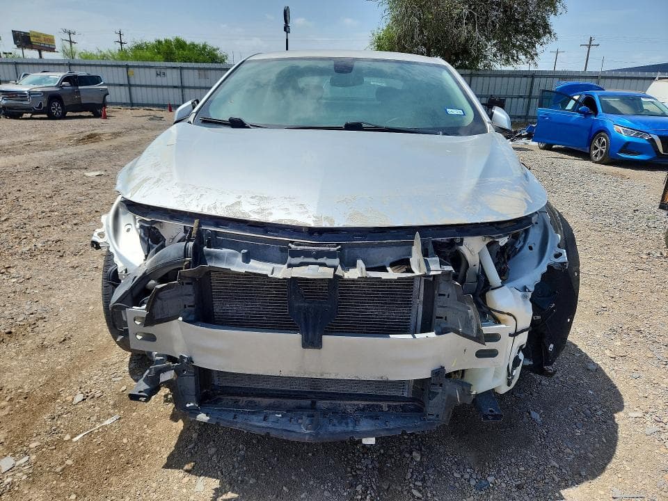 2017 CHEVROLET MALIBU LT 5