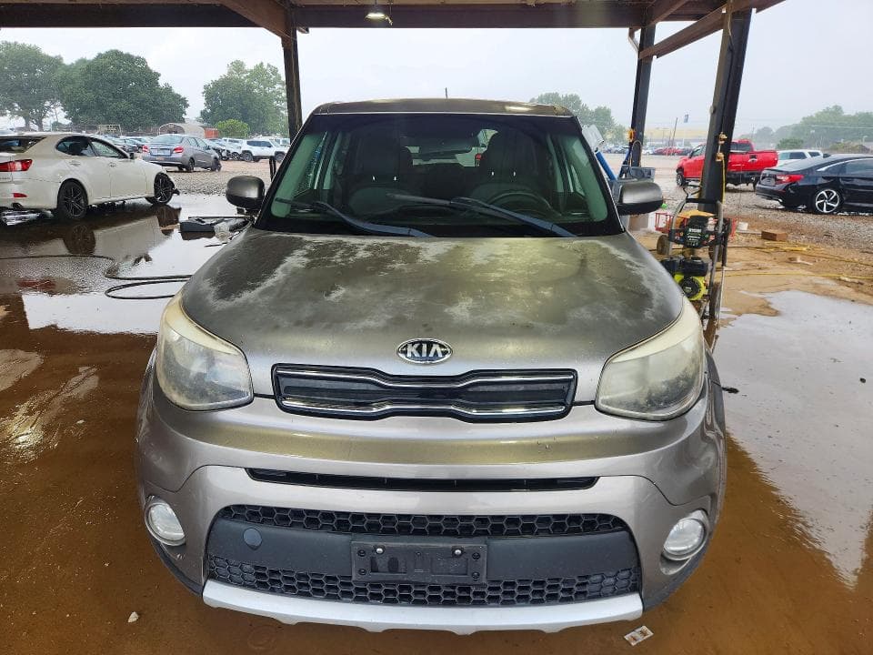 2018 KIA SOUL + 5