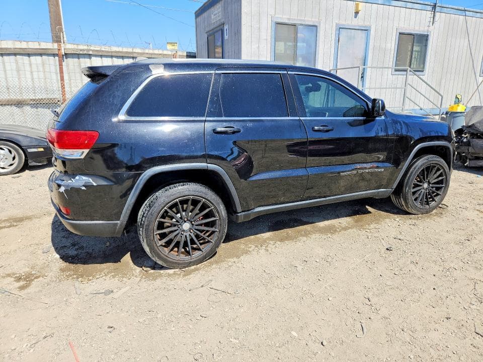 2017 JEEP GRAND CHEROKEE LAREDO 3