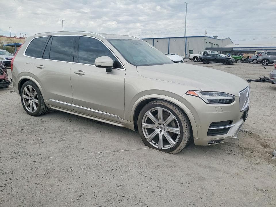 2018 VOLVO XC90 T6 4