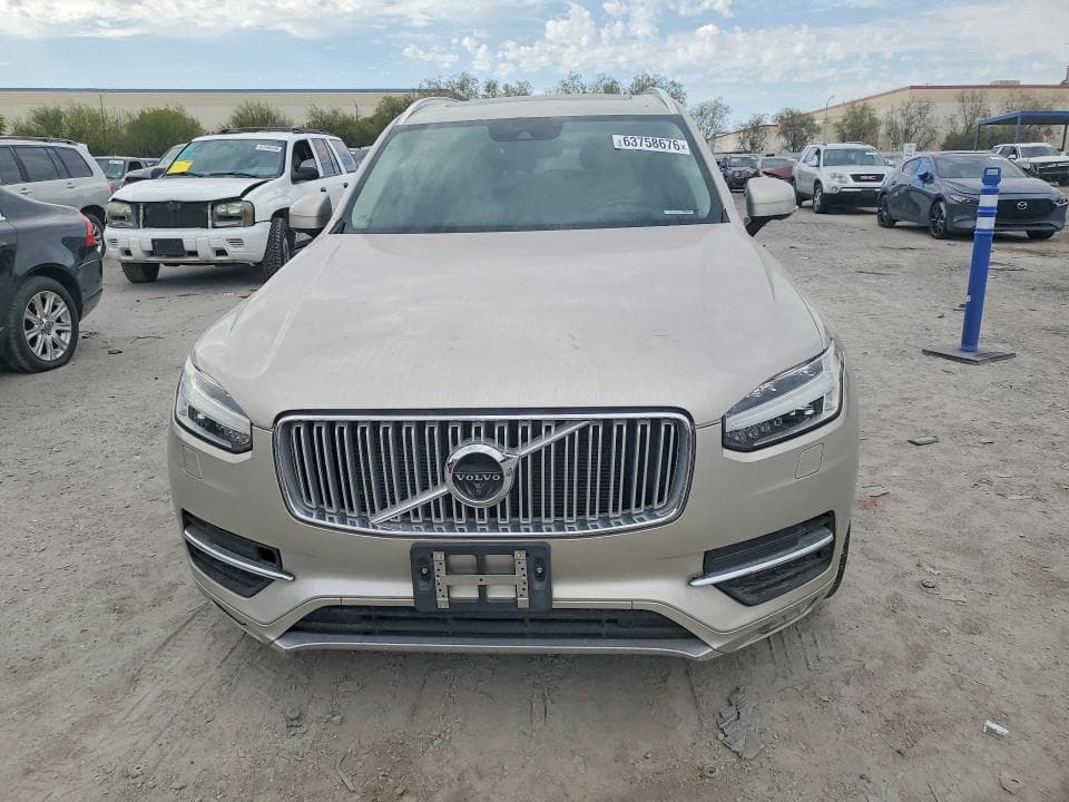 2018 VOLVO XC90 T6 5