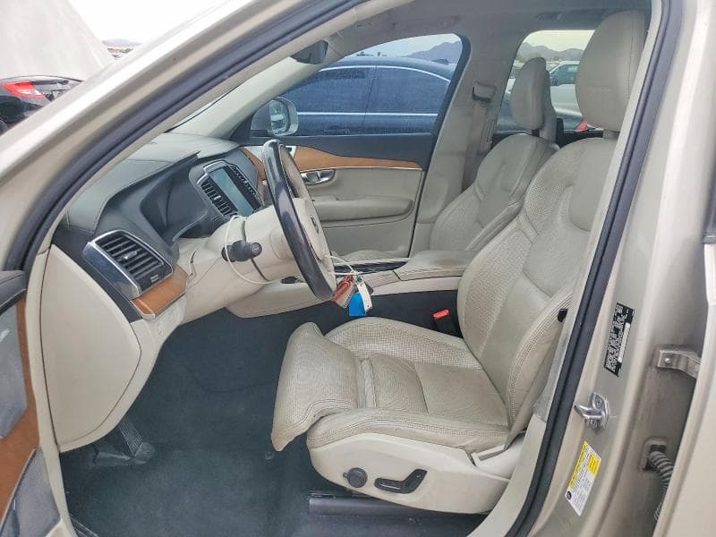 2018 VOLVO XC90 T6 7