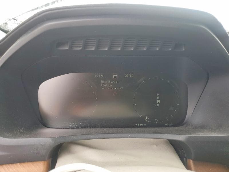 2018 VOLVO XC90 T6 9