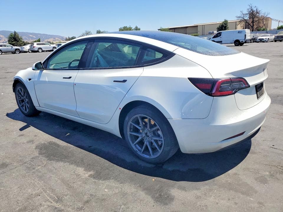 2023 TESLA MODEL 3 2