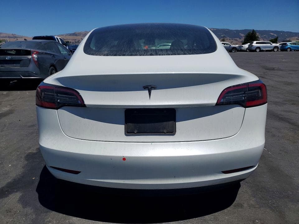 2023 TESLA MODEL 3 6