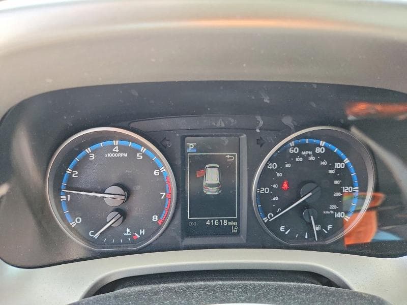 2017 TOYOTA RAV4 LE 9