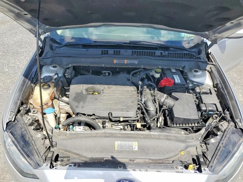 2017 FORD FUSION SE 11