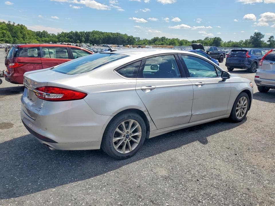 2017 FORD FUSION SE 3