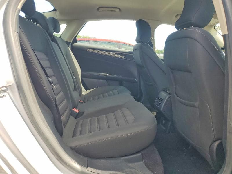 2017 FORD FUSION SE 10