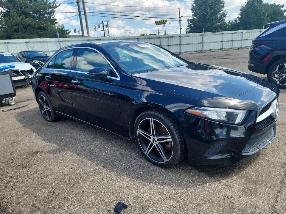 2019 MERCEDES-BENZ A 220 4MATIC 4