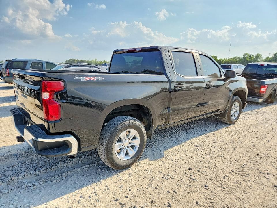 2024 CHEVROLET SILVERADO K1500 3