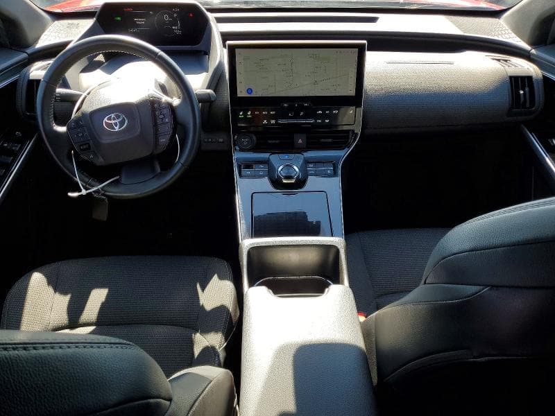 2023 TOYOTA BZ4X XLE 8