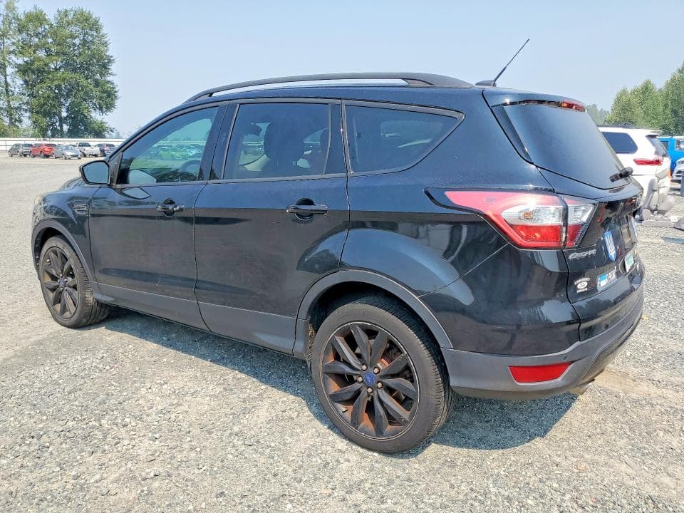 2017 FORD ESCAPE TITANIUM 2