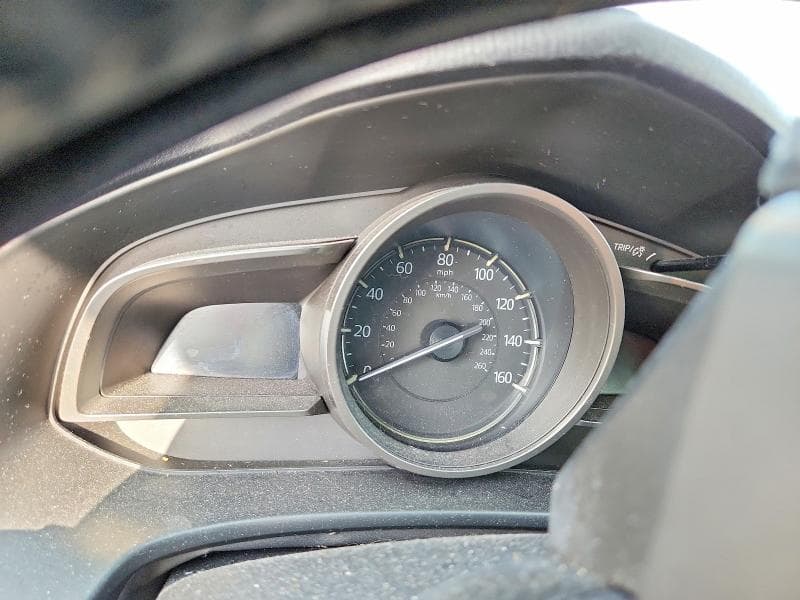 2018 MAZDA 3 TOURING 9