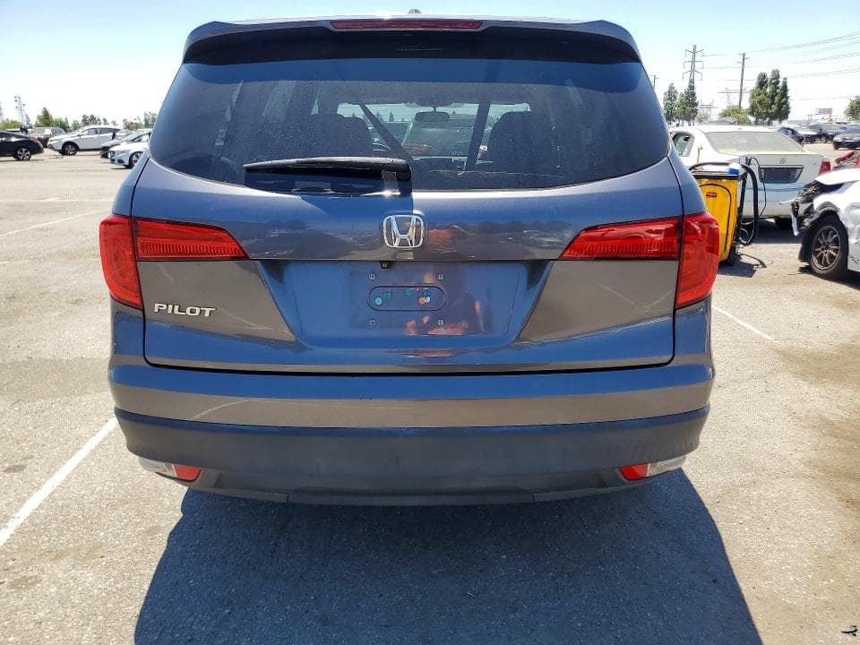 2017 HONDA PILOT EX 6