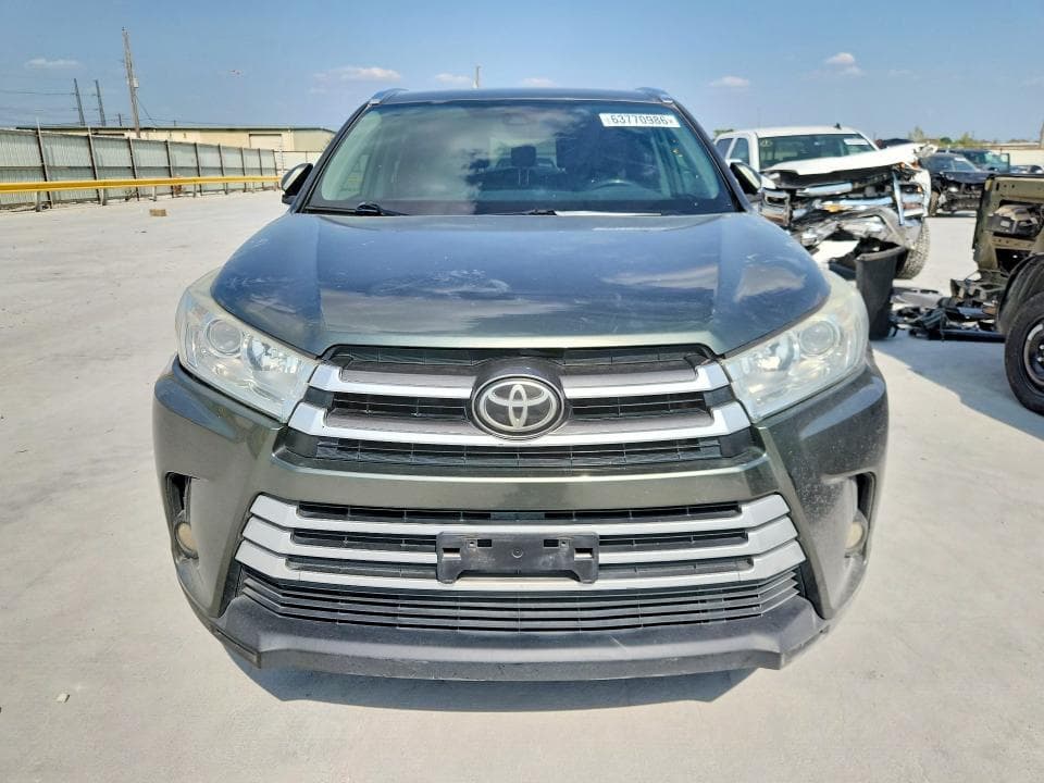 2019 TOYOTA HIGHLANDER XLE 6
