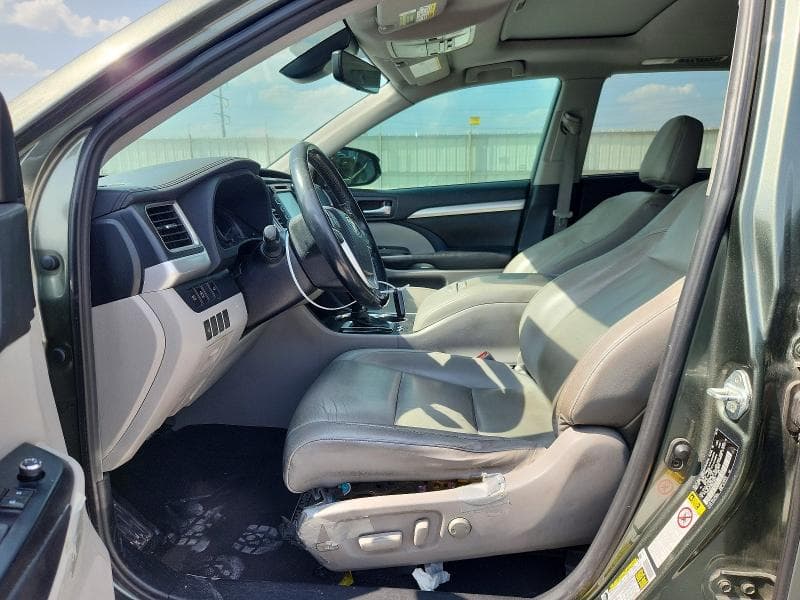 2019 TOYOTA HIGHLANDER XLE 8