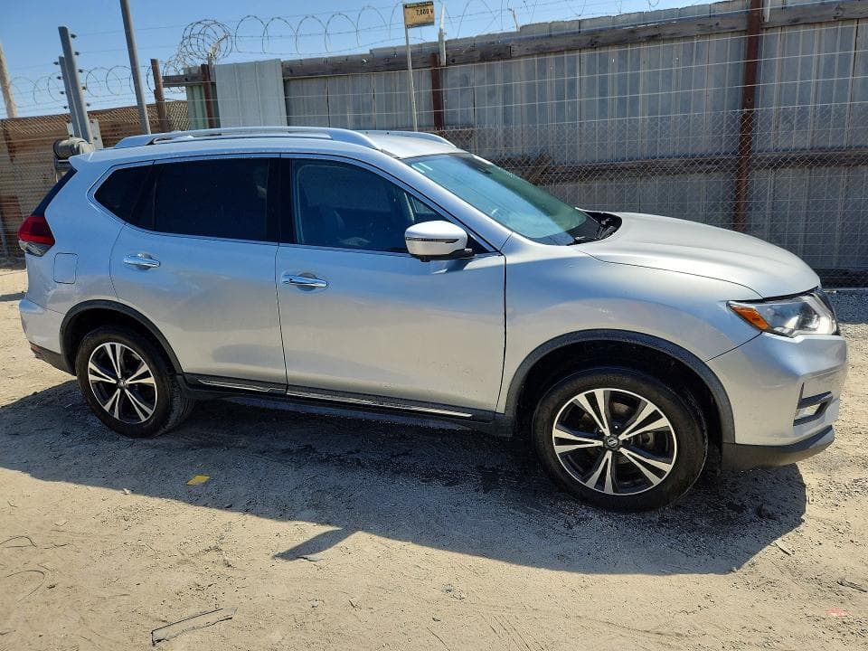 2018 NISSAN ROGUE SL 4