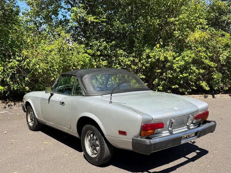 1980 FIAT 124 SPIDER 3