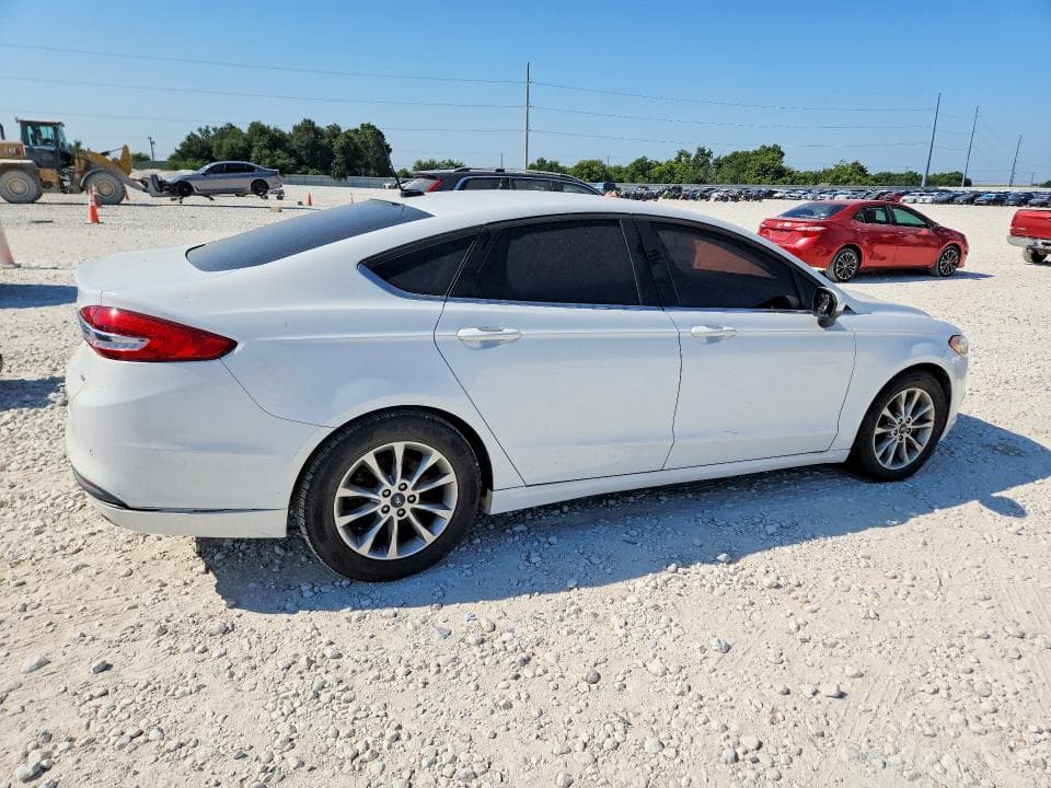 2017 FORD FUSION SE 3