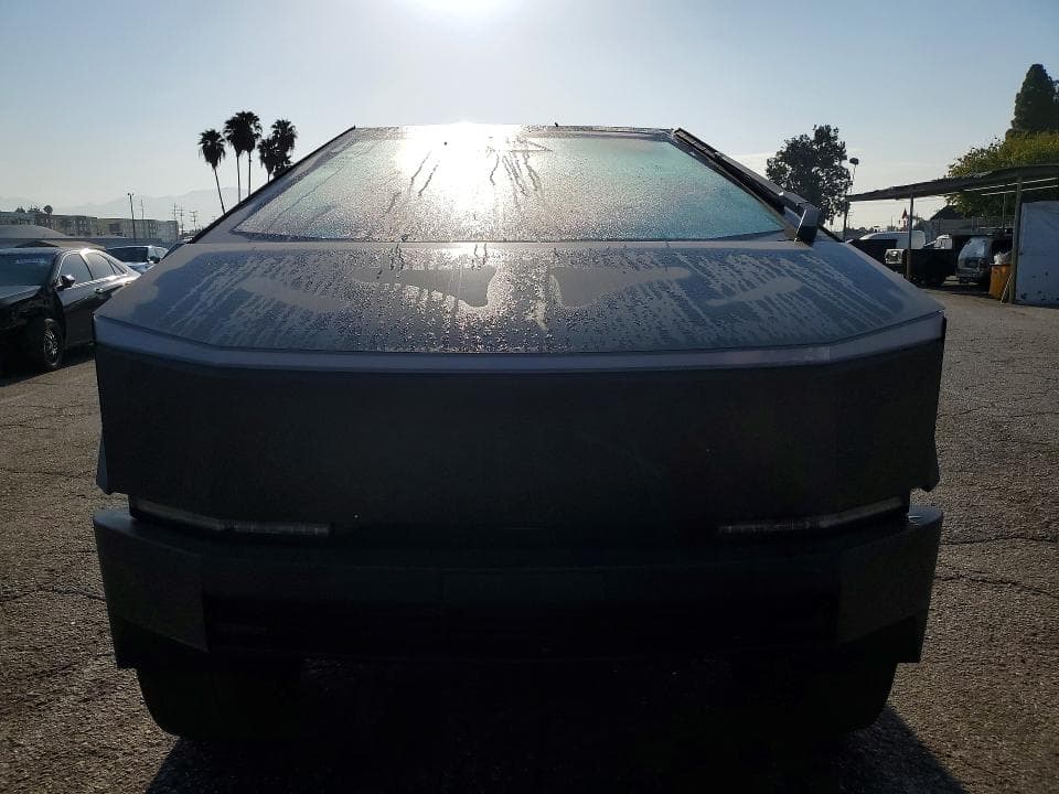 2024 TESLA CYBERTRUCK 5