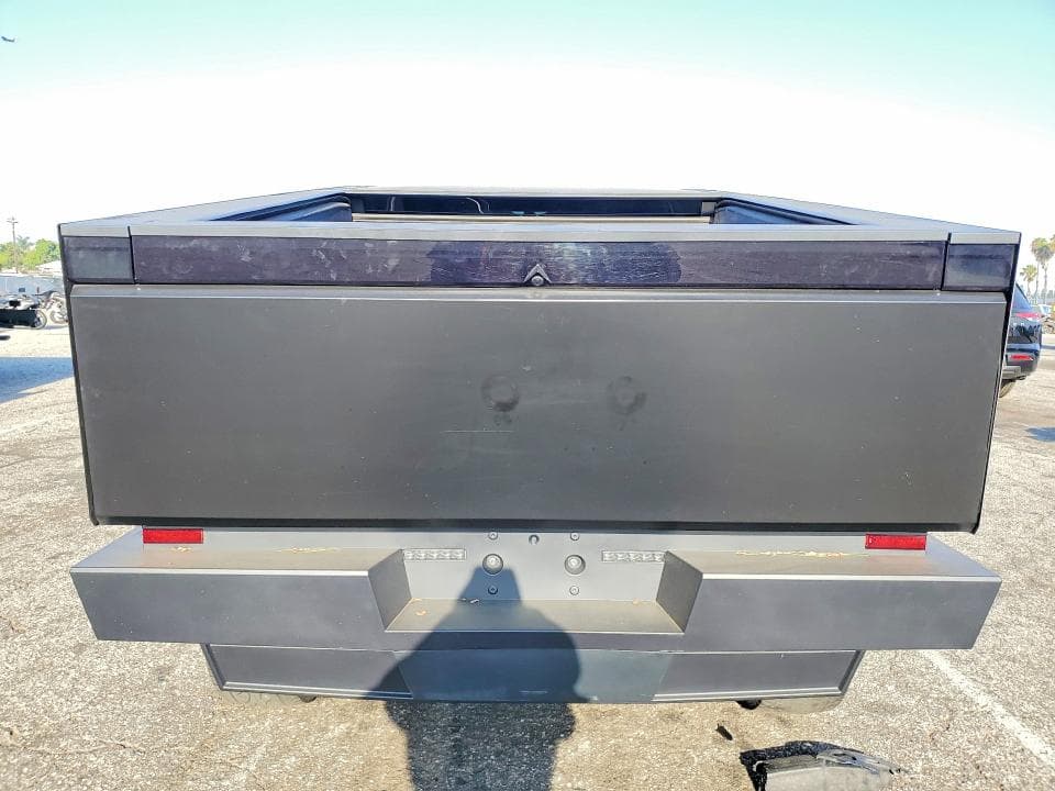 2024 TESLA CYBERTRUCK 6