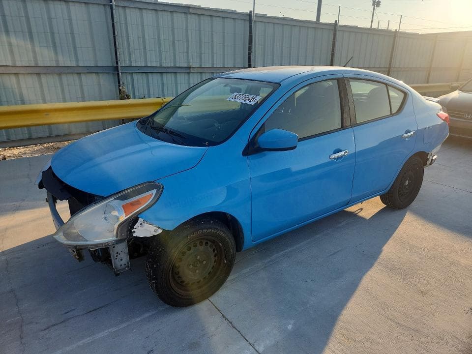 2018 NISSAN VERSA SV - 1