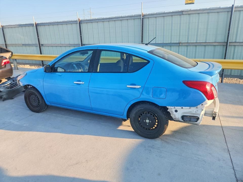 2018 NISSAN VERSA SV 2