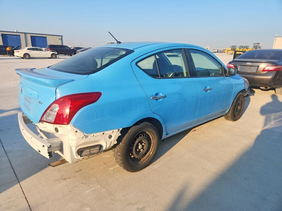 2018 NISSAN VERSA SV 3