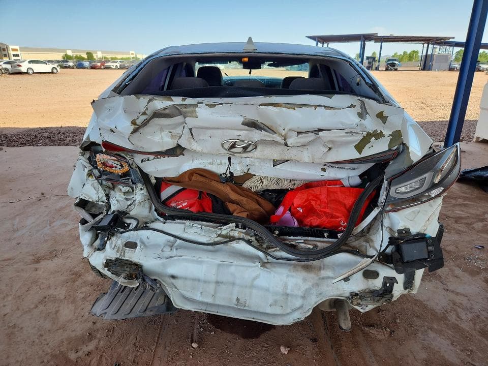2017 HYUNDAI ELANTRA LIMITED 6