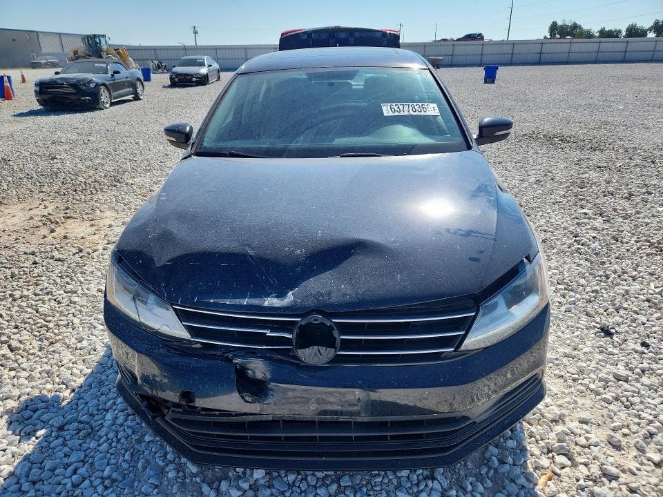 2017 VOLKSWAGEN JETTA SE 5