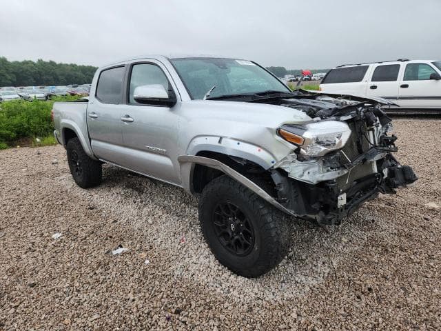 2022 TOYOTA TACOMA SR5 V6 4