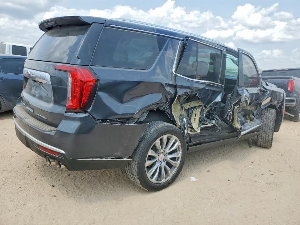 2021 GMC YUKON DENALI 3