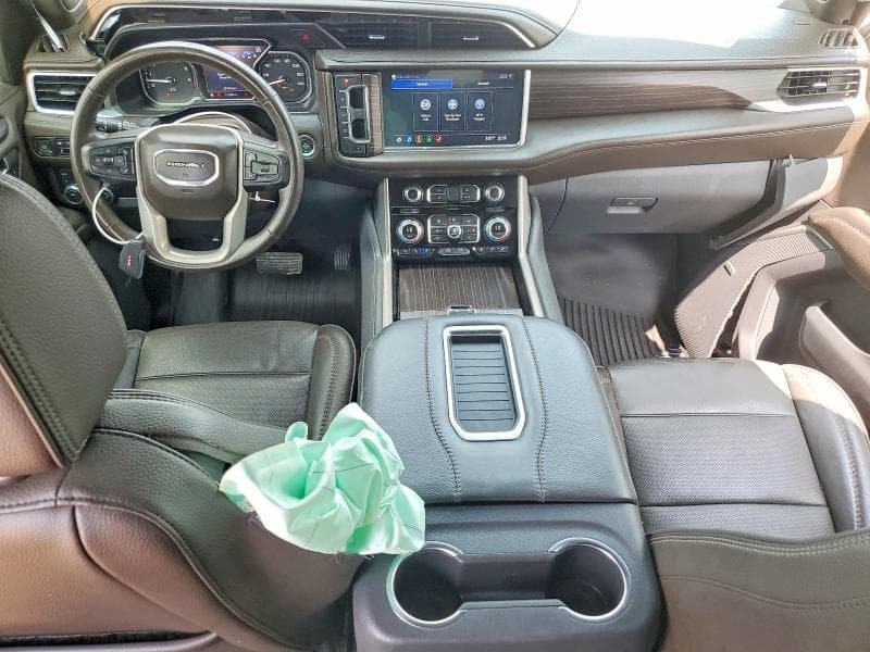 2021 GMC YUKON DENALI 8