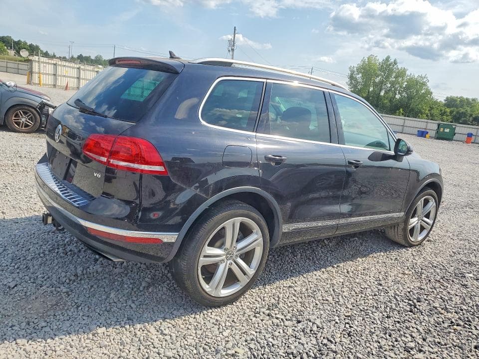 2017 VOLKSWAGEN TOUAREG EXECUTIVE 3
