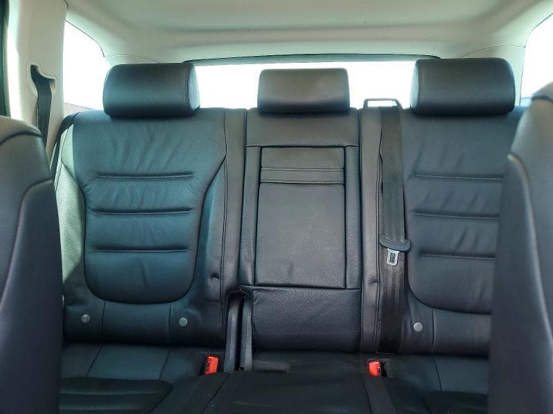 2017 VOLKSWAGEN TOUAREG EXECUTIVE 10