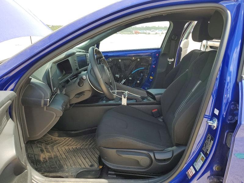 2025 HYUNDAI ELANTRA SEL SPORT 7
