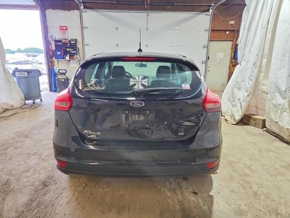 2017 FORD FOCUS SE 6