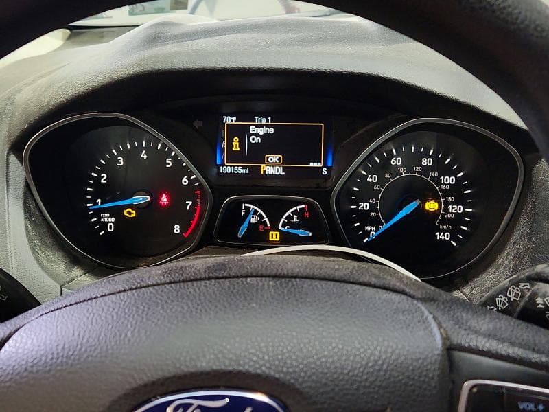 2017 FORD FOCUS SE 9
