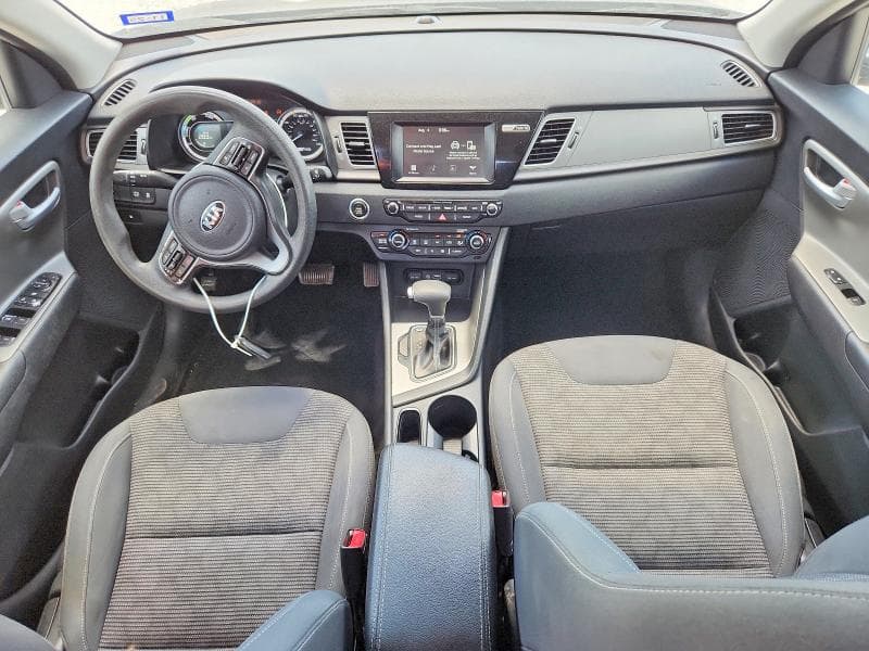 2018 KIA NIRO LX 8