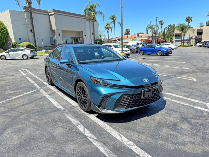 2026 TOYOTA CAMRY SE - 1